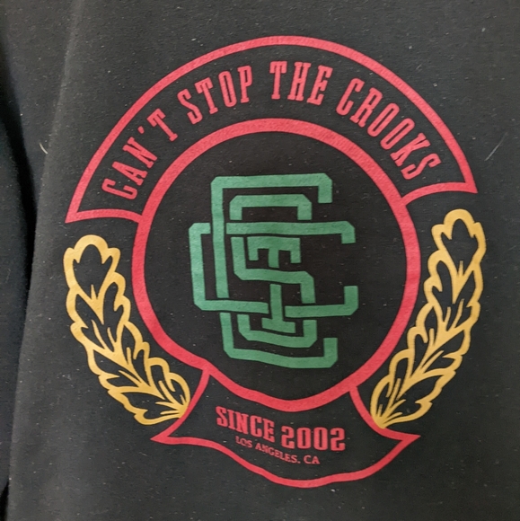 3/$30 Men's Black, red & Gold Toronto Crewneck Crook's - Picture 2 of 6